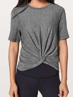 Lululemon Crescent Tee *Silver Heathered Black size 6